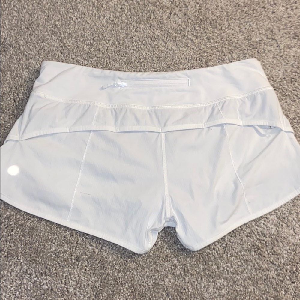 Lululemon Speed Up Shorts *2.5”